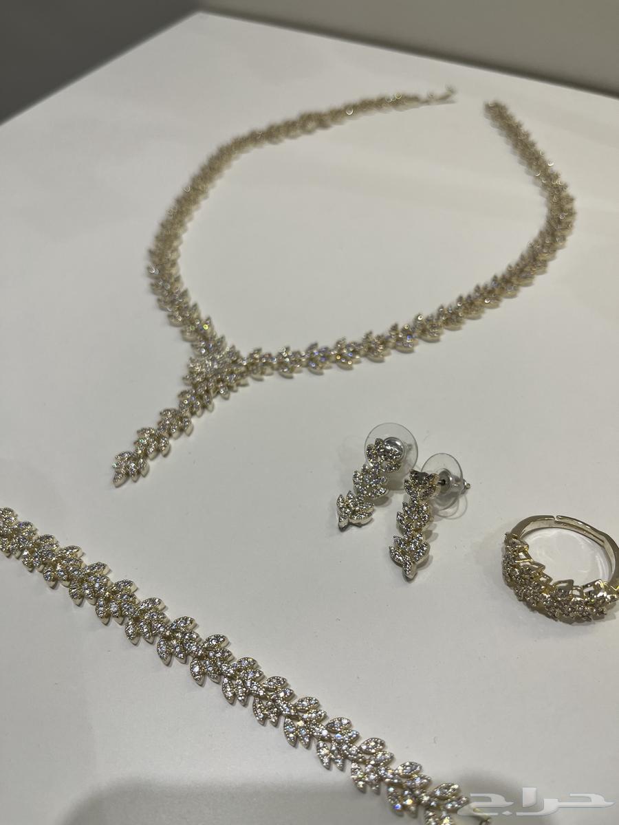 Complete jewelry set63305188027778112
