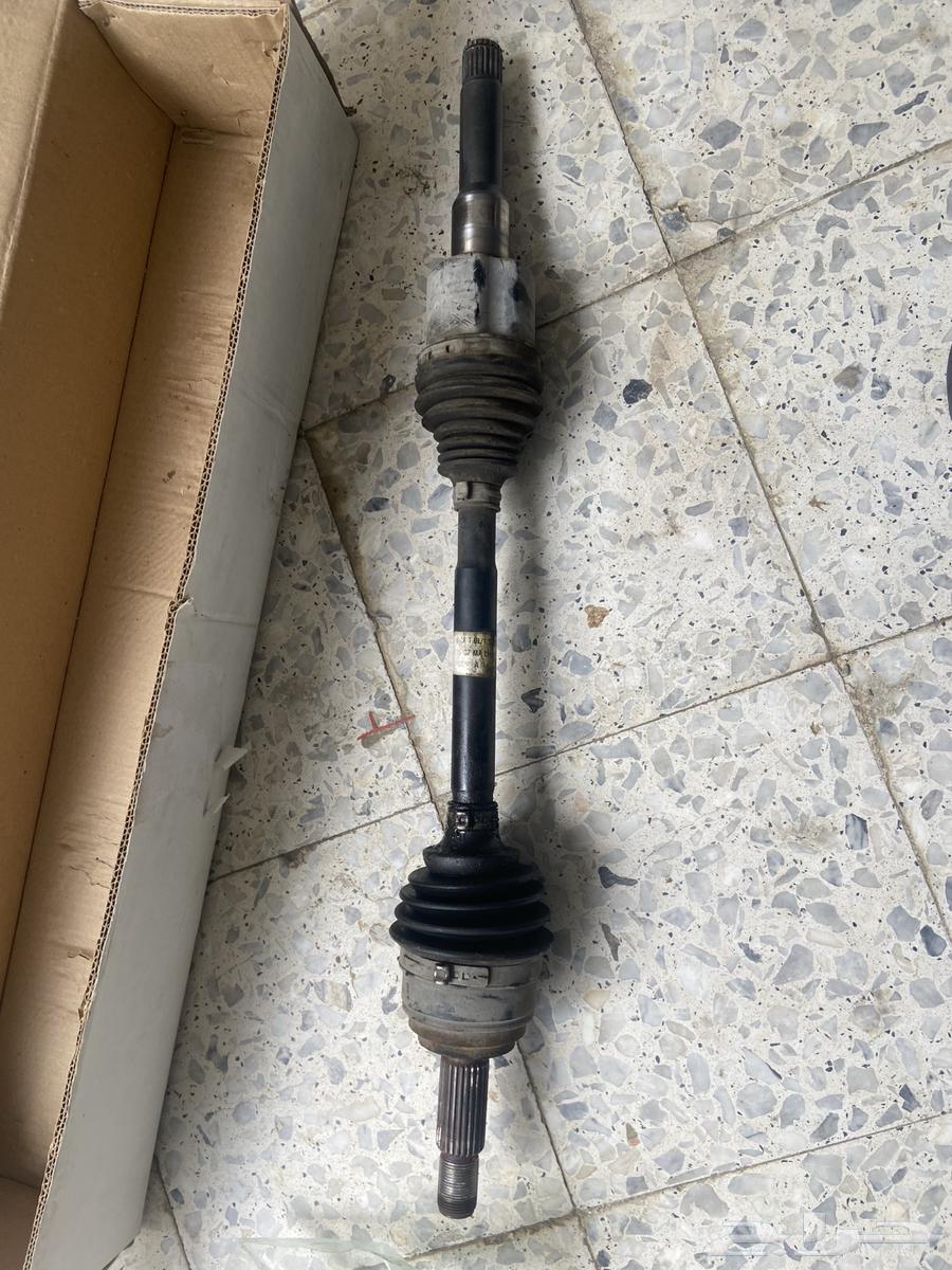 Ford Fiesta reverse, almost new, needs leather63617554391169112