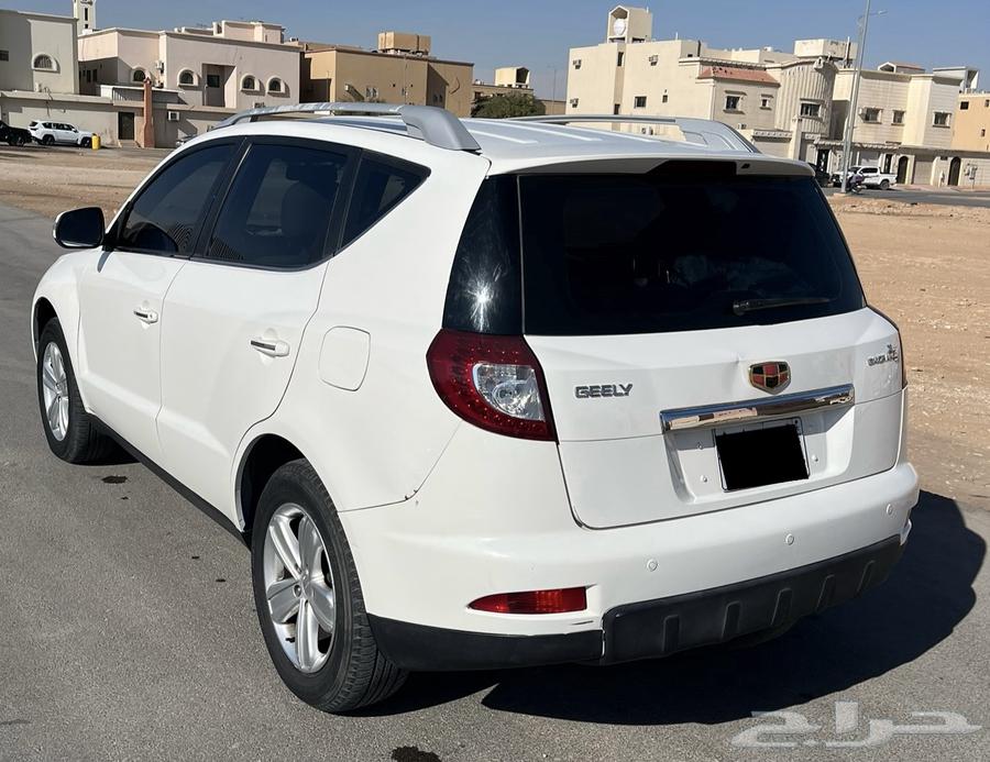 جيلي2015 استمارة  فحص  تأمين ساري ماكينه وجير بحاله ممتازه63617560870657114