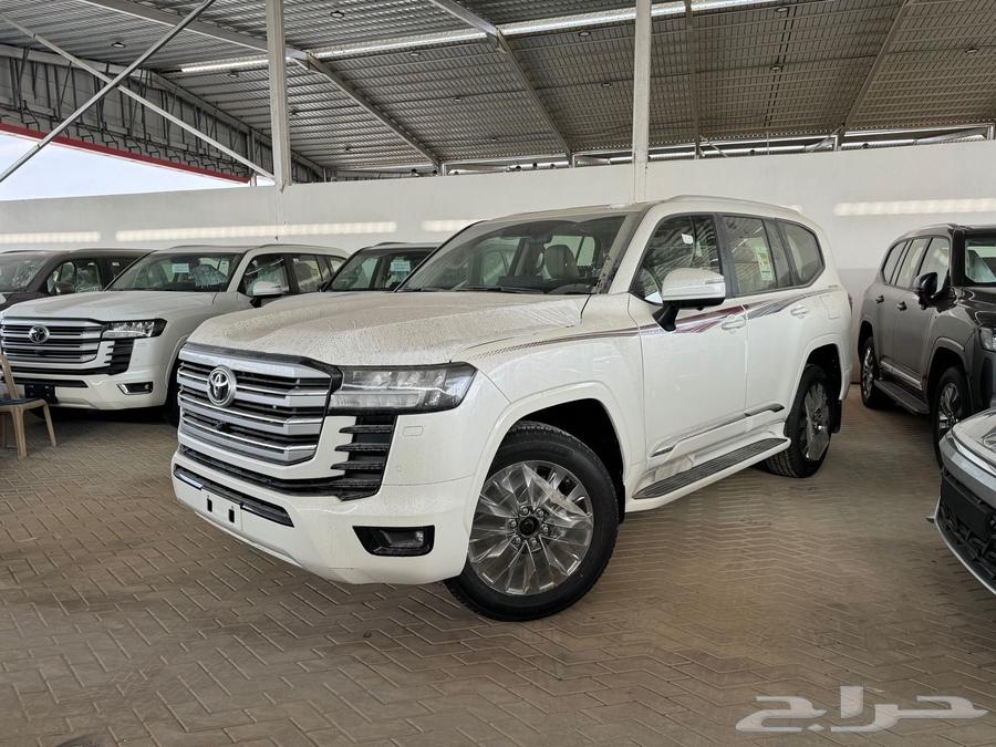 Land Cruiser (2024) L4 Premium, cash and installments, customs card63617555818243114