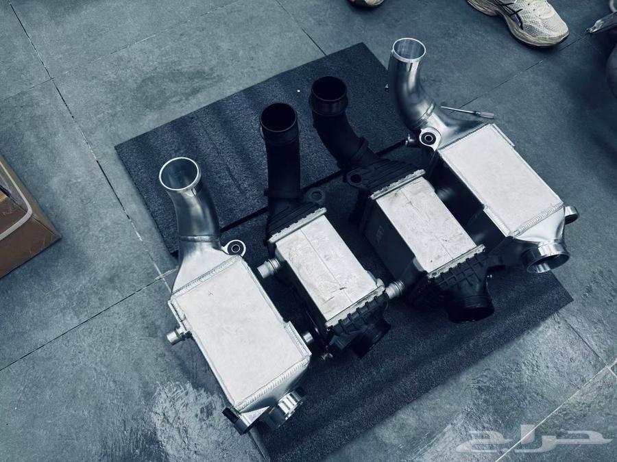 مبدل حرارة بيني لسيارة BMW M5 F9063617560448642111