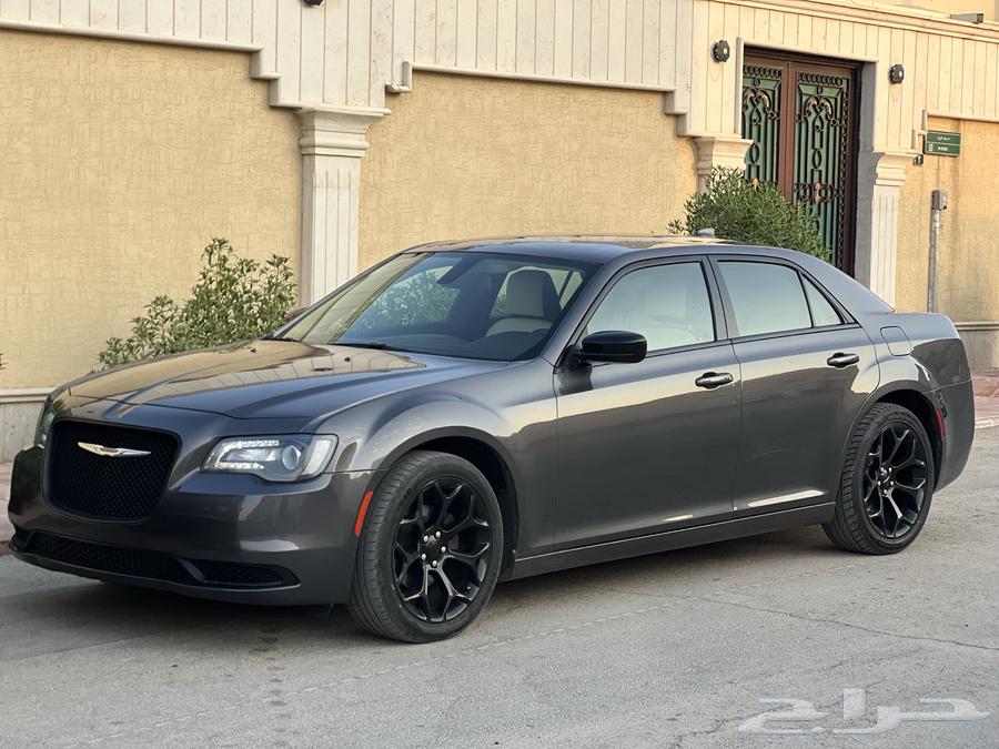 Chrysler 2019 American 6 Cylinder63617553683203111
