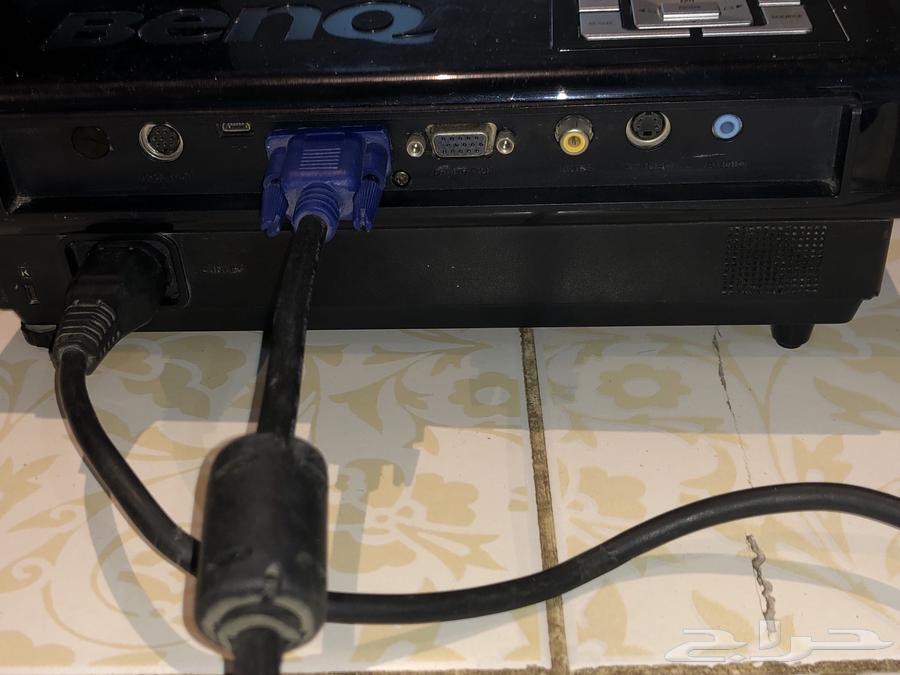 بروجيكتر للبيع  لا يجي الا الصامل63302187176705112