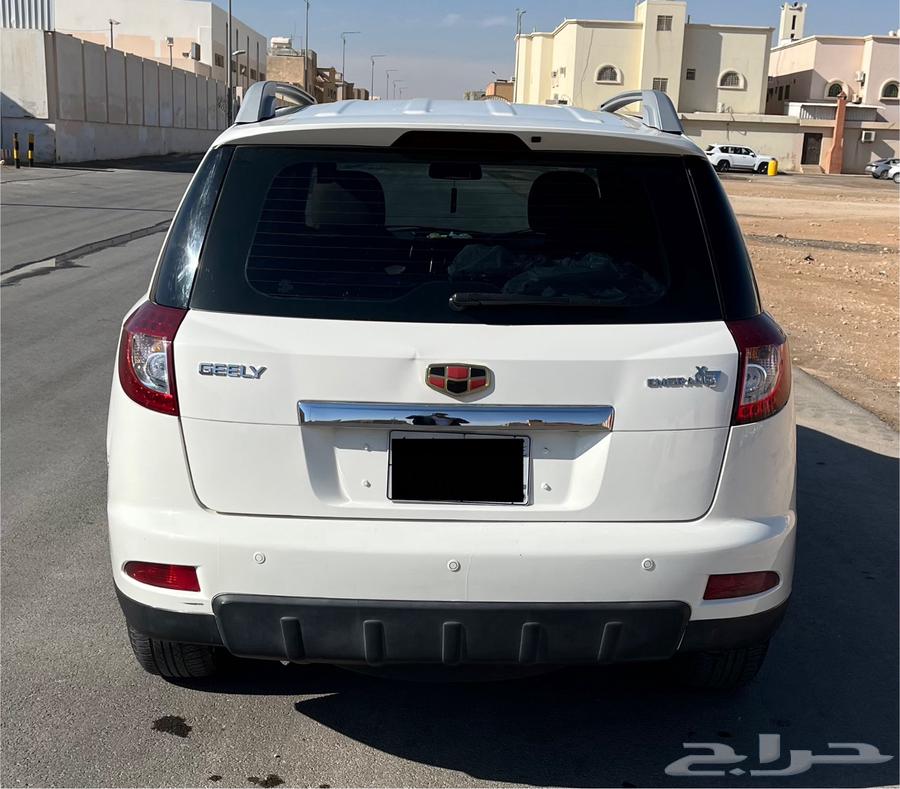 جيلي2015 استمارة  فحص  تأمين ساري ماكينه وجير بحاله ممتازه63617560870657113