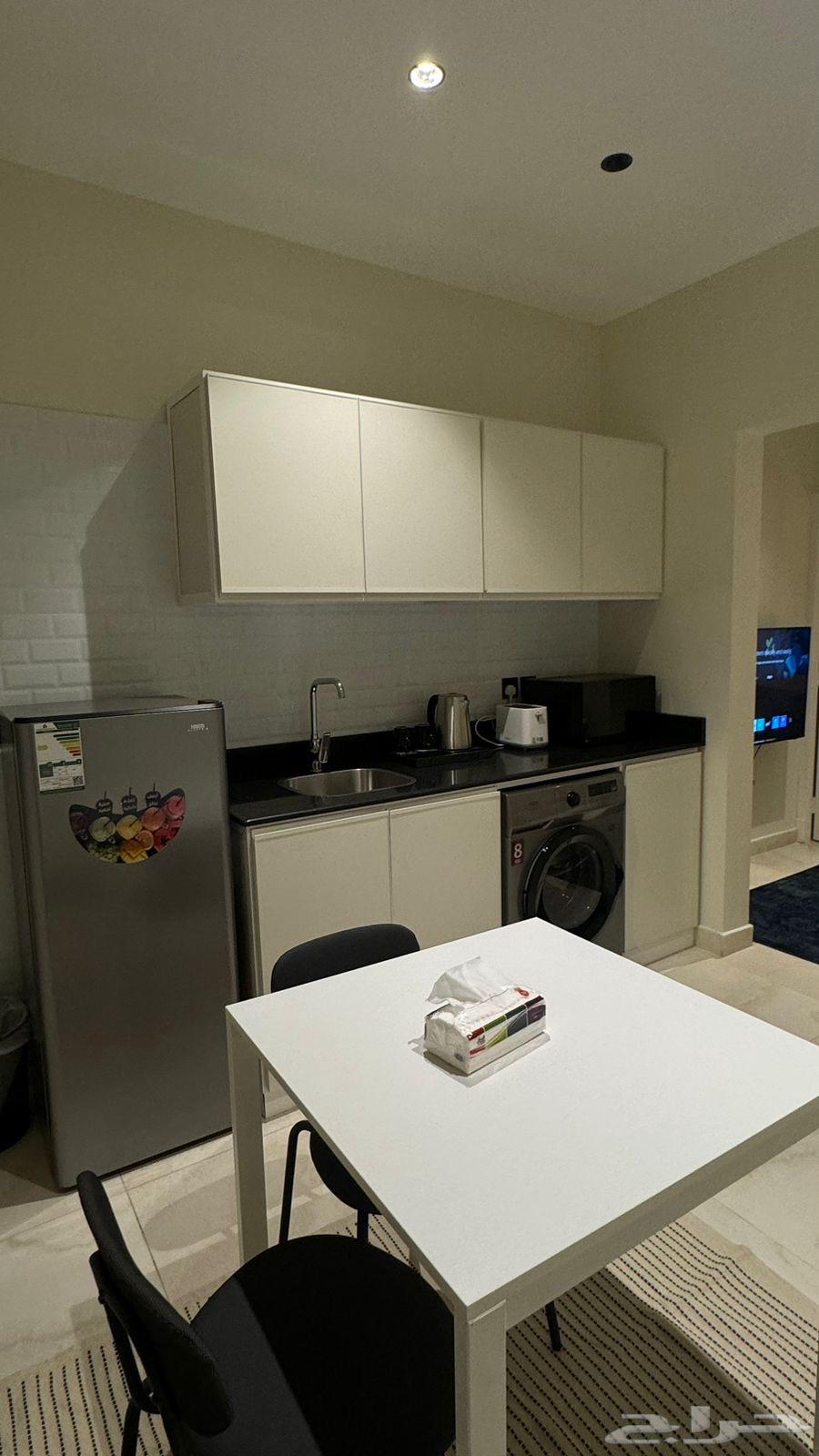 Studio for rent63006317613442112