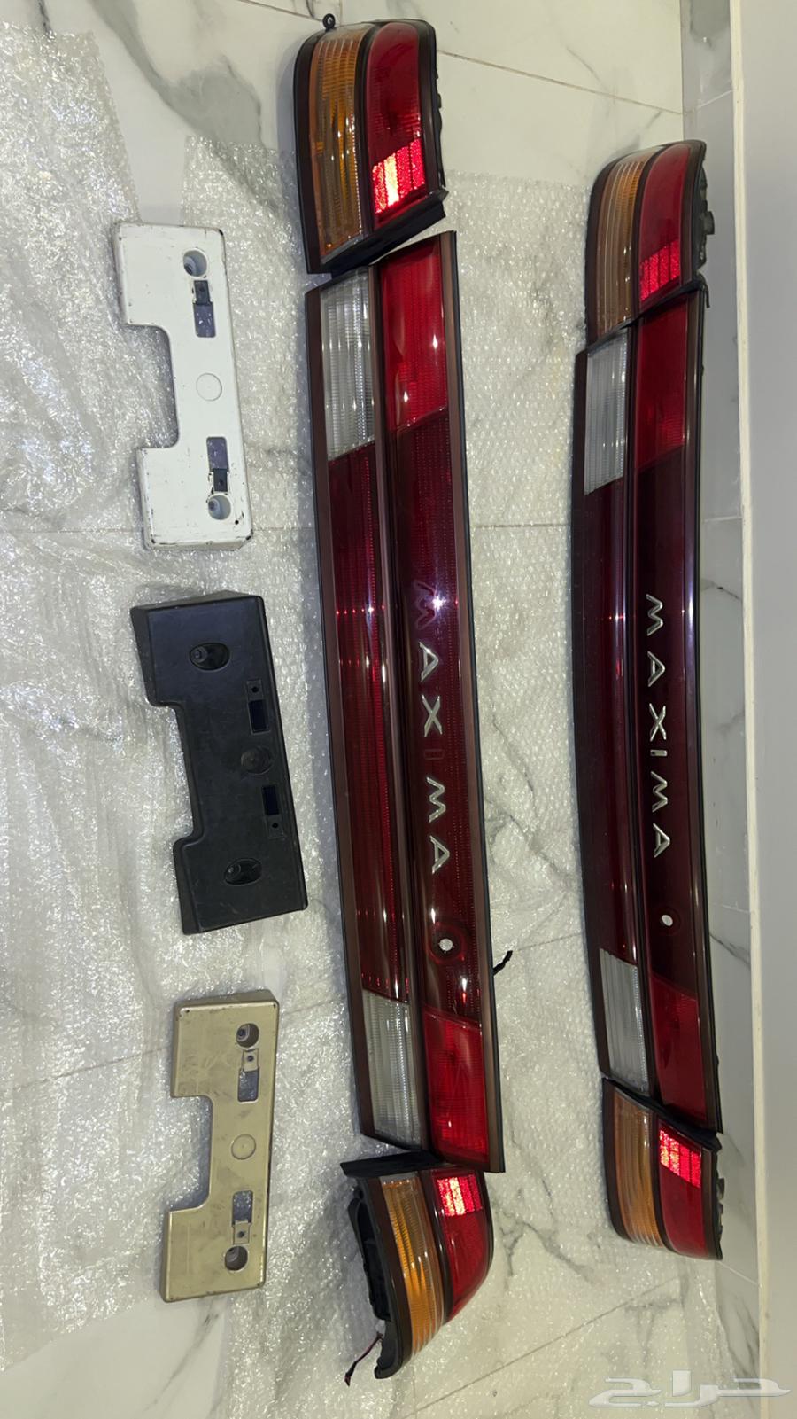 Maxima 97-99 interior trims and dashboard base 2000-200863534287787649113
