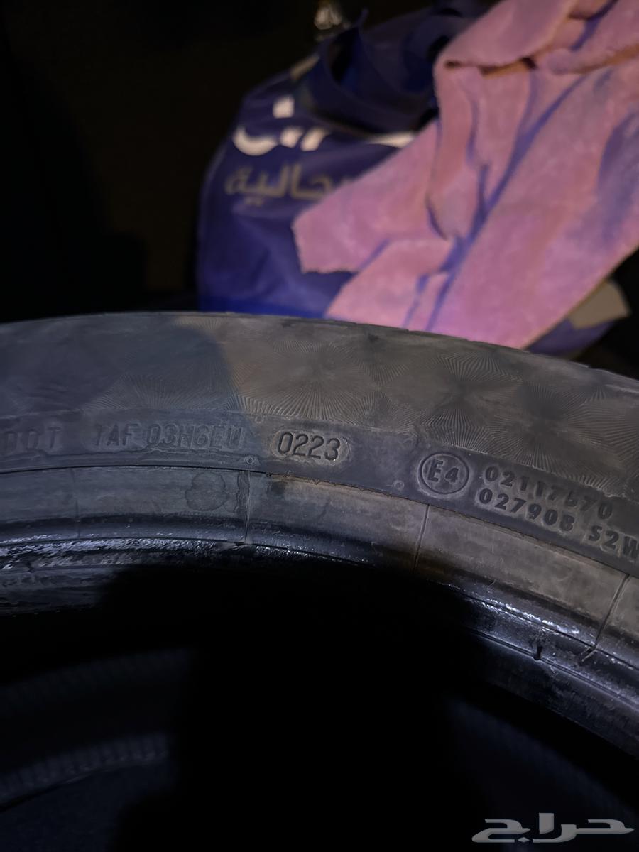 Continental Tire 235/55 R1963534556078850111