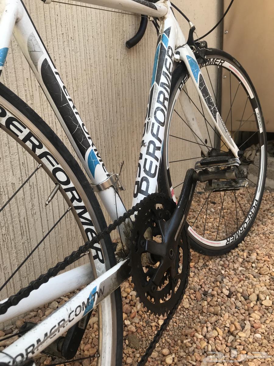 Sports bike with fine tires63616012772353113