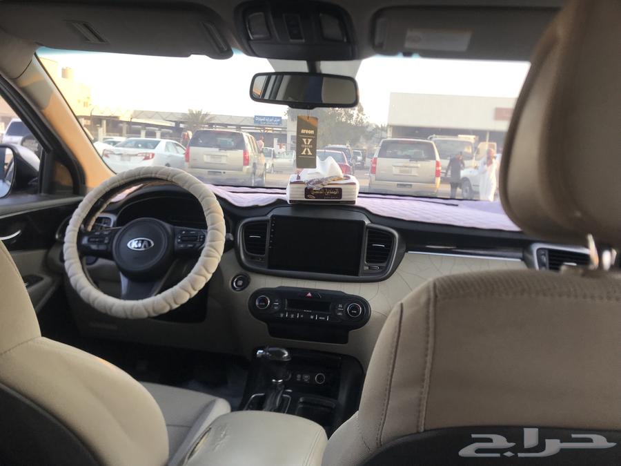 Presenting to you the Kia Sorento 3 seats63534221134338112