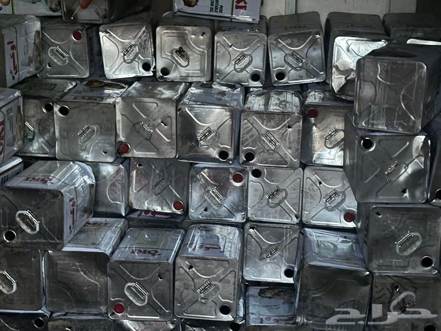 Water tank for pigeons and chickens63298451996801110
