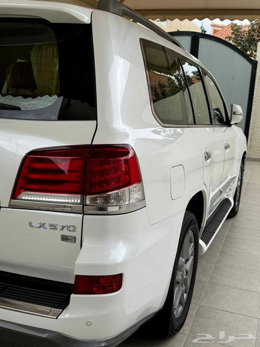 ((( For sale ))) 2012 Saudi Lexus LX63530551798018114