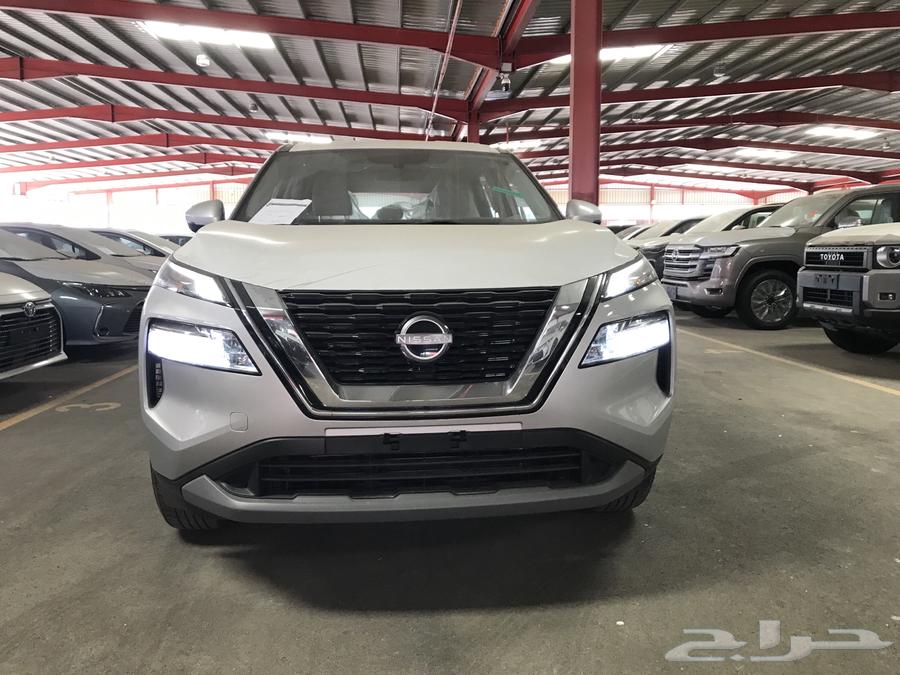 Nissan X-Trail 5-seater standard 2024 without double cab, gray and black63533548641025111
