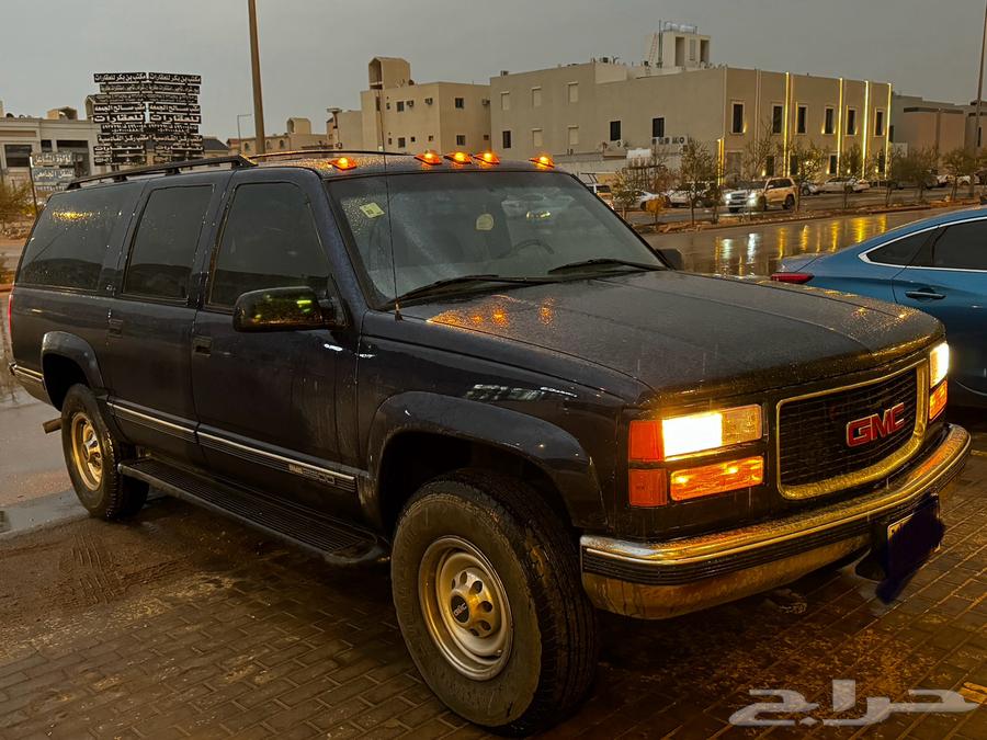 GMC Suburban 99 Double Cab Low Mileage Refurbished Inspected Vehicle 454 Engine63527947432451111