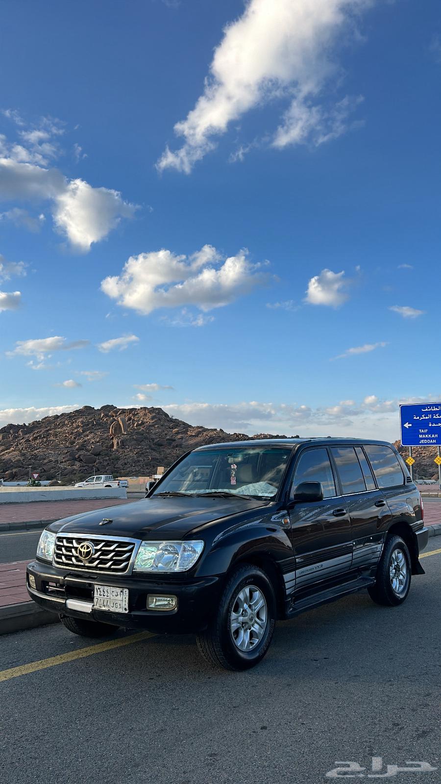 Jeep 2001, engine replaced, Lexus 4700, mileage 380,000, American.63527886864130111