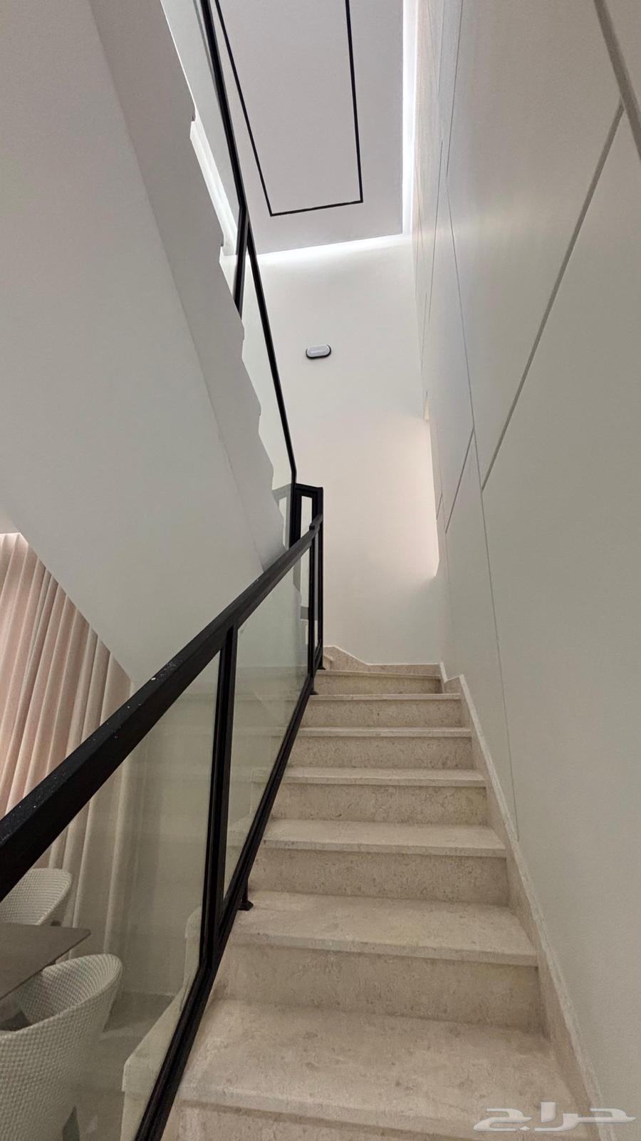 Flats in Bakhdoo with private entrances and courtyards63006440349441114