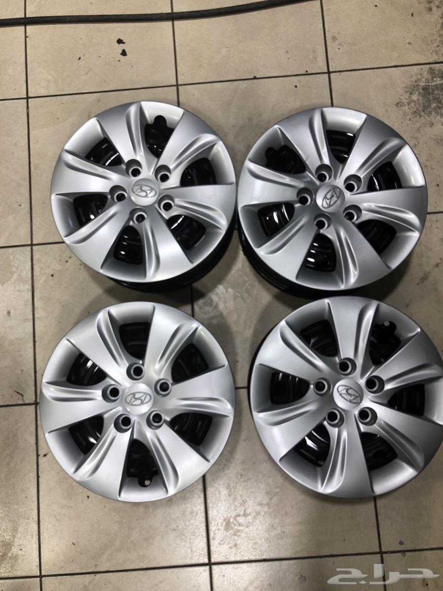 Original alloy wheel set for Elantra, genuine iron rims with original tires.63521739630978114