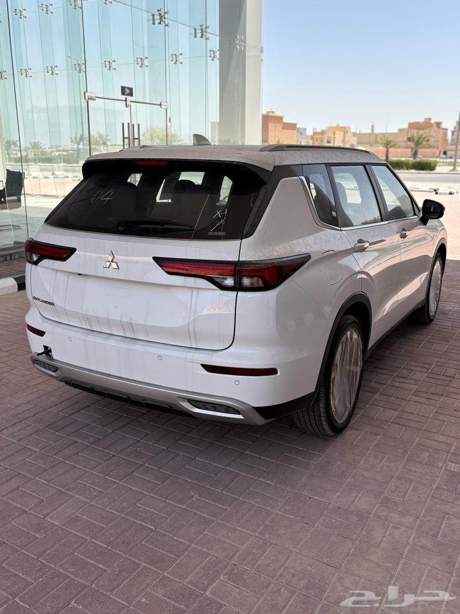 For sale Mitsubishi Outlander 2025 and 2024 at the best prices63521672798210113