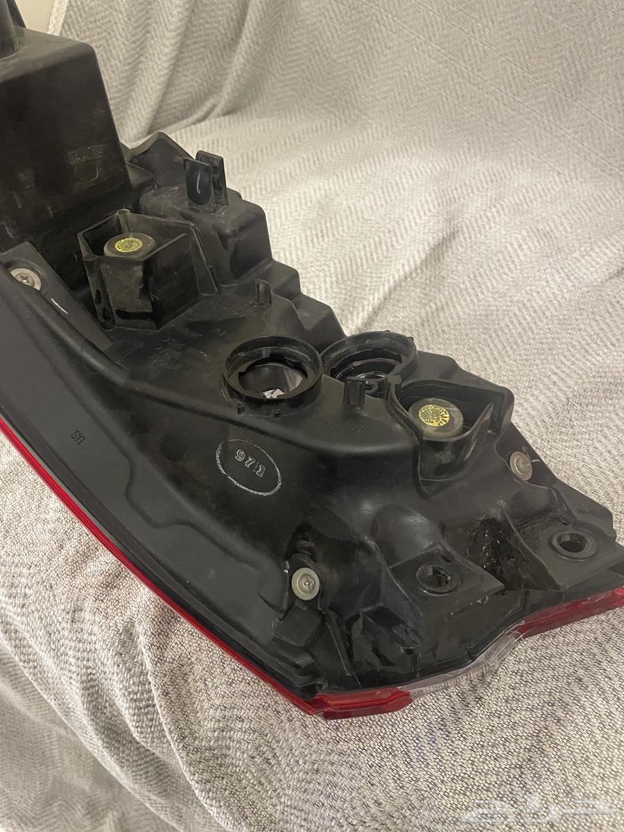 Install original and clean left corner camera63006505771266112