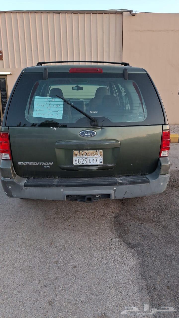 سيارة فورد اكسبدشن XLT موديل 2003 ماشية 250 ألف ا63522451682433112