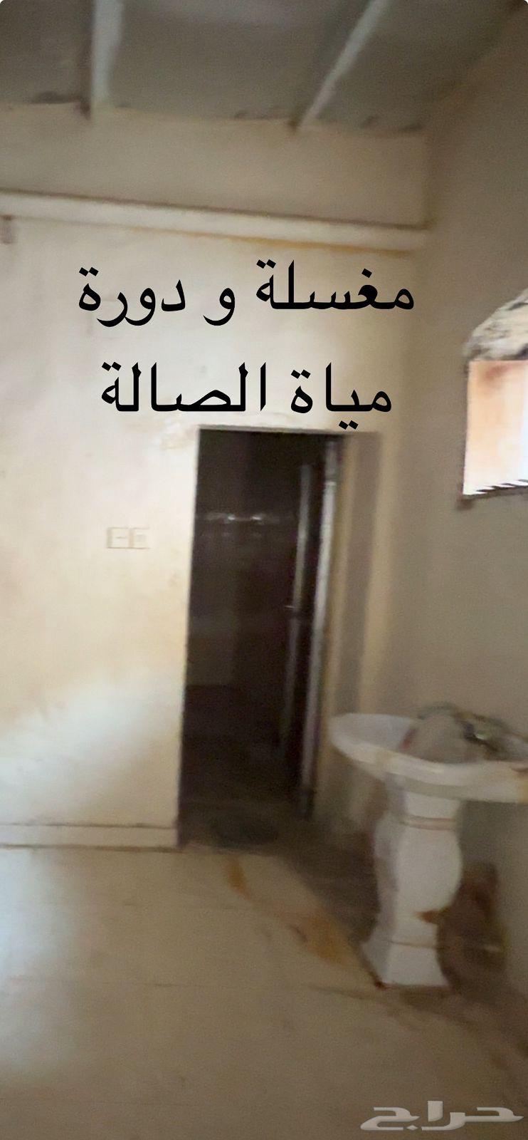 A traditional house for sale62887398072577112