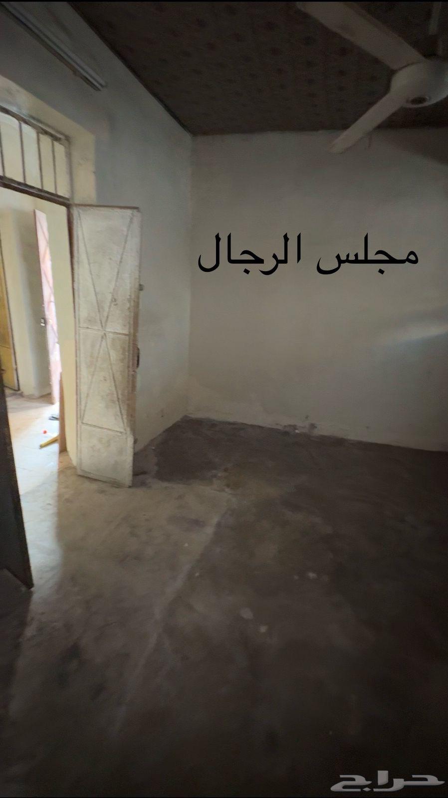 A traditional house for sale62887398072577113