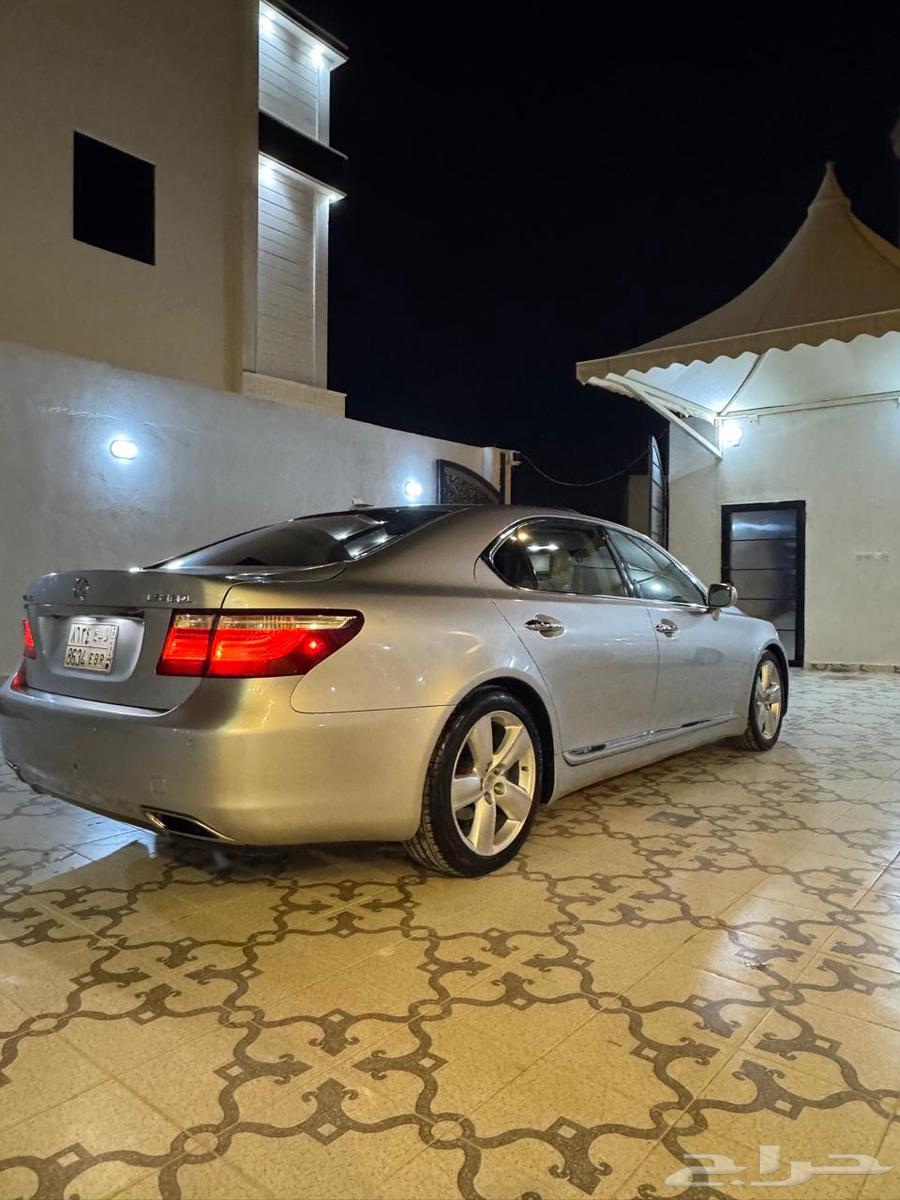 لكزس LS460 . L63521469974659112
