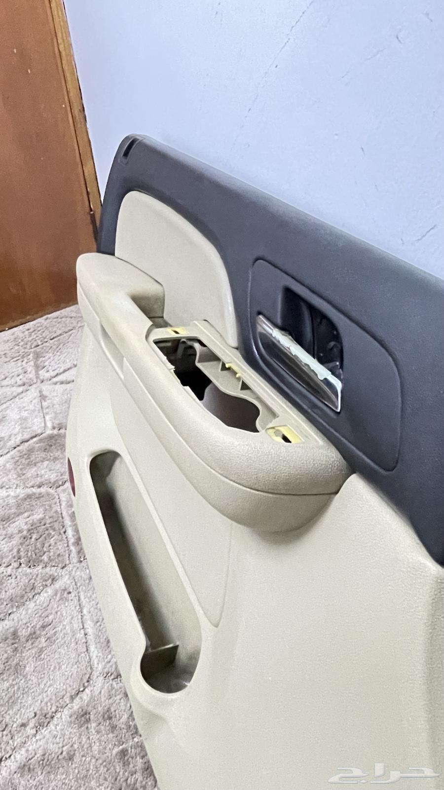 Original Tahoe door decor, installed from model year 2007-2014, has been sold.63515277873283113