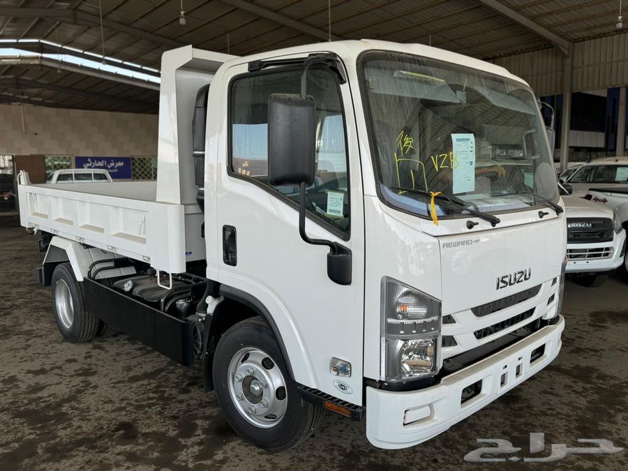 Isuzu 5-ton hook lift model 202463520580958595113