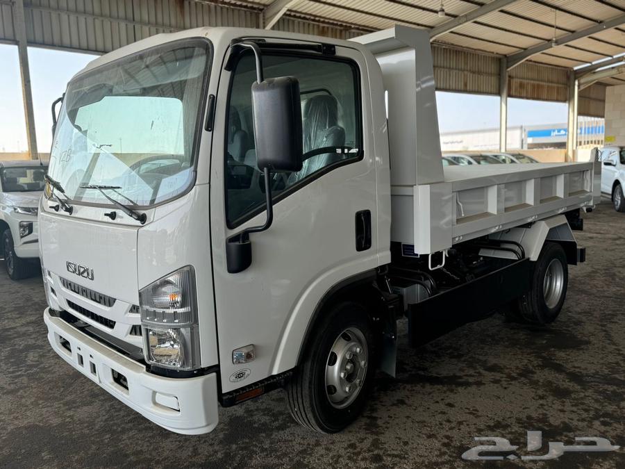 Isuzu 5-ton hook lift model 202463520580958595111