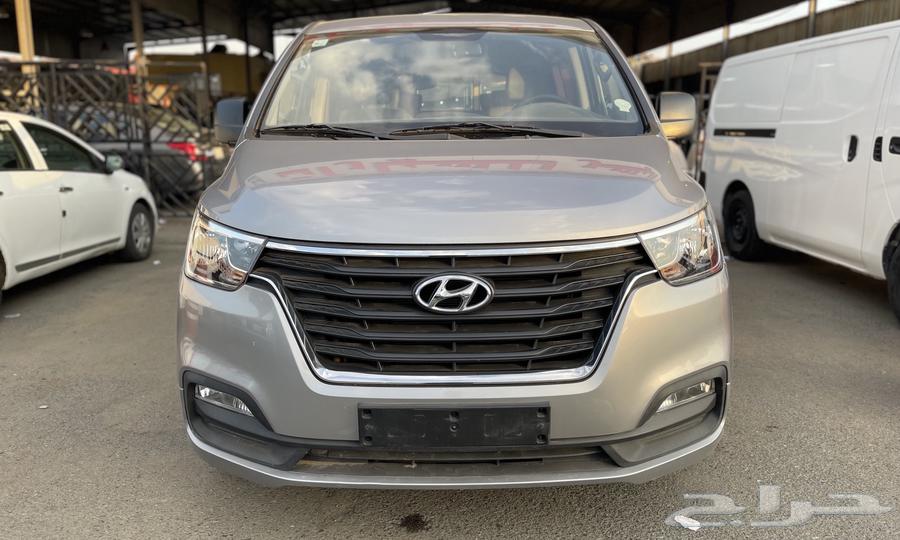 Hyundai H1 2019 diesel bus, 12 passengers (sold)63515573662850112