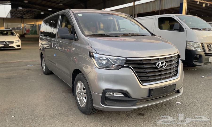 Hyundai H1 2019 diesel bus, 12 passengers (sold)63515573662850111