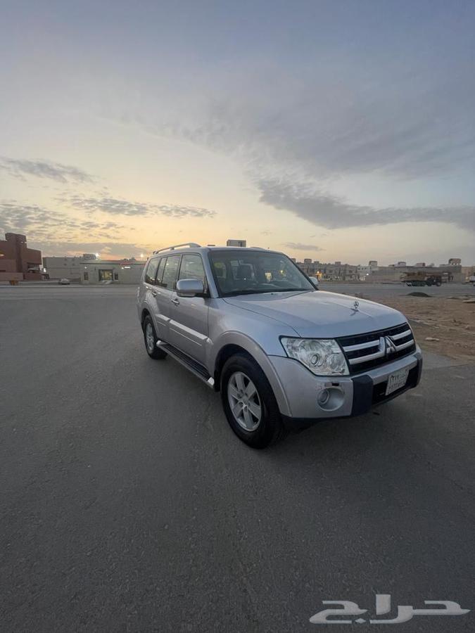 باجيرو دفلك للبيع او للبدل بسياره صغيره63519608150531113