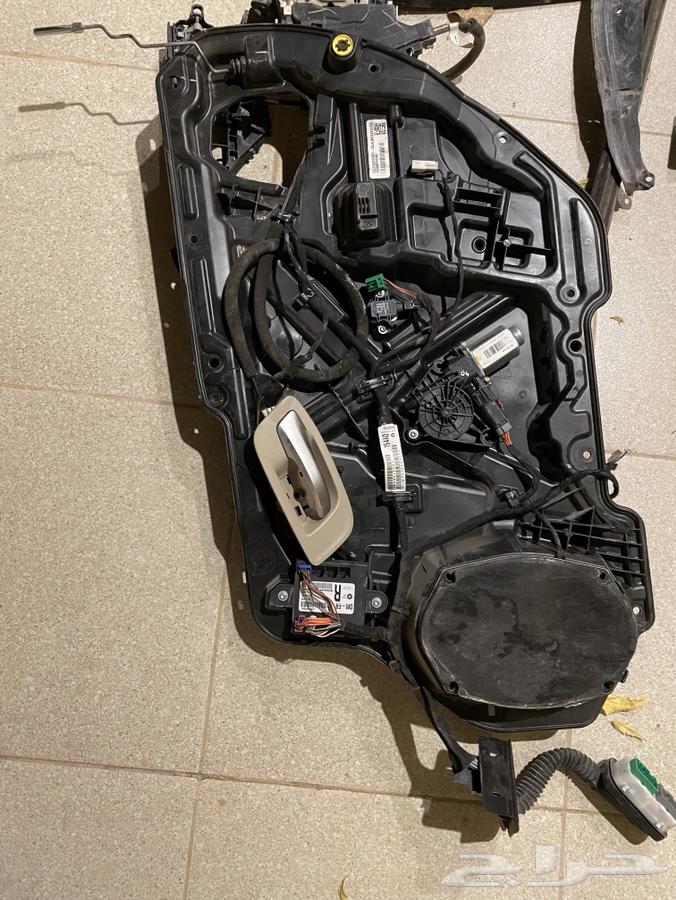 للبيع قطع كرايزلر63521132668291111