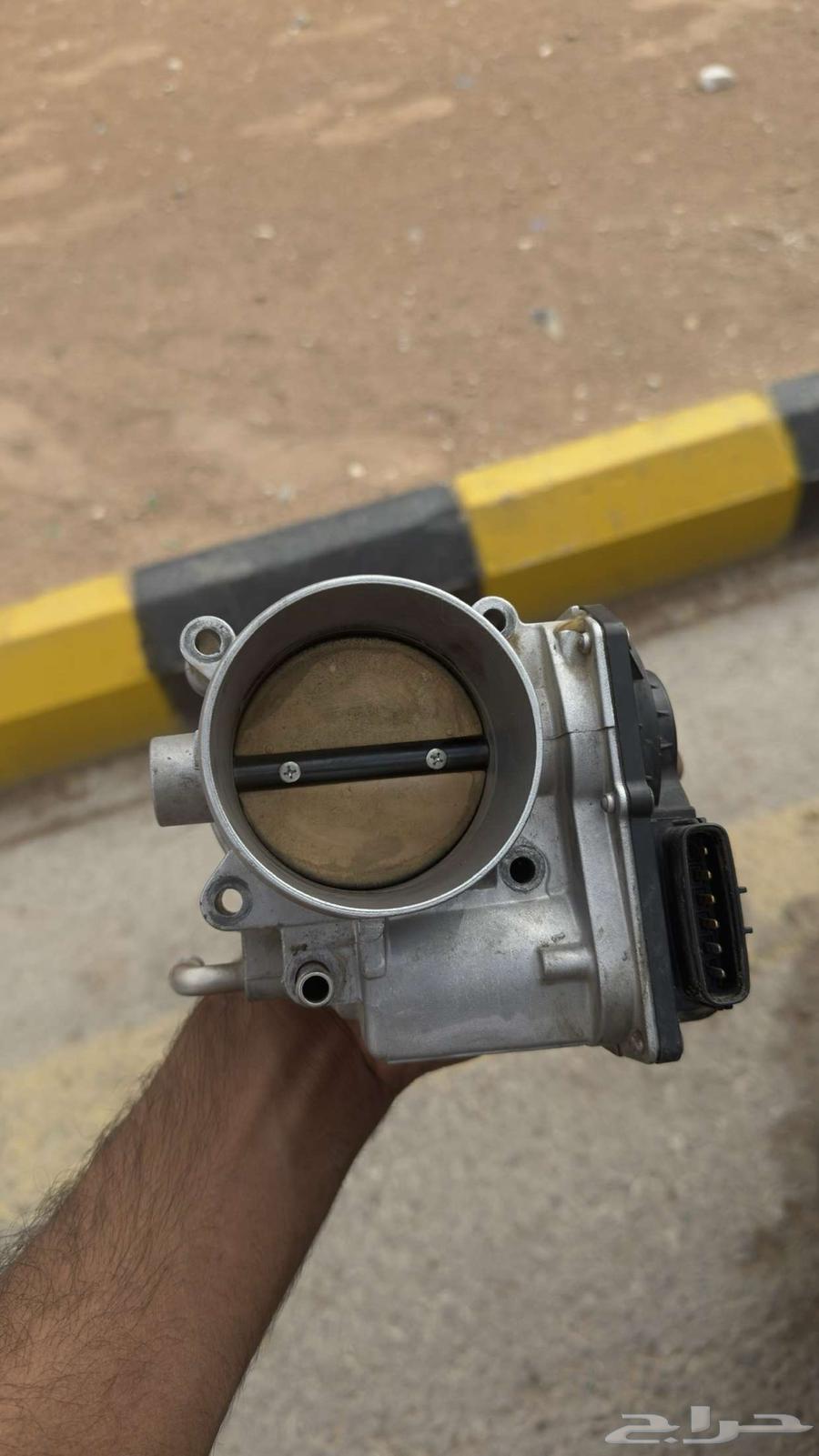 Throttle for Lexus GS 350 is 350, in clean condition, working, and has nothing wrong with it.63508778278146111
