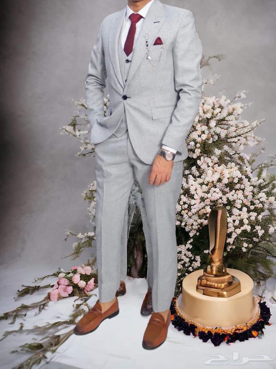 A formal suit with an attractive appearance63291048837377111