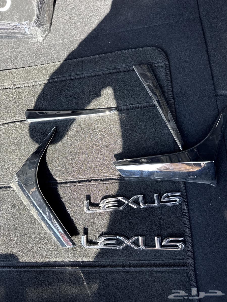 New Lexus car63511422409219111