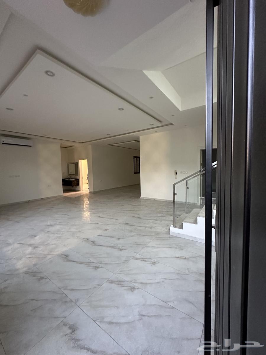 فلة للإيجار في حي العارض63006567616771112