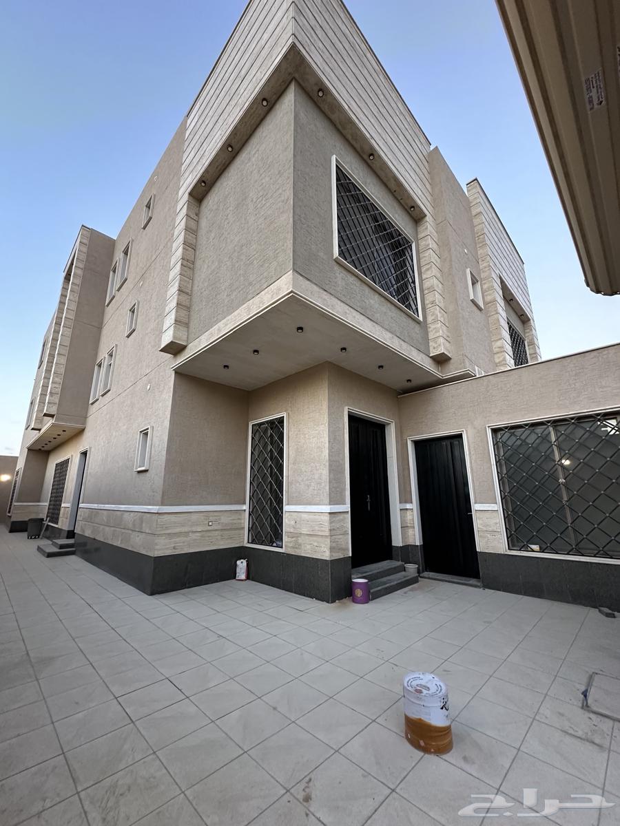 فلة للإيجار في حي العارض63006567616771111