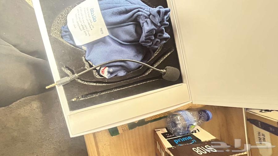 Lightweight portable studio with wireless headphones and microphone63289964542339114