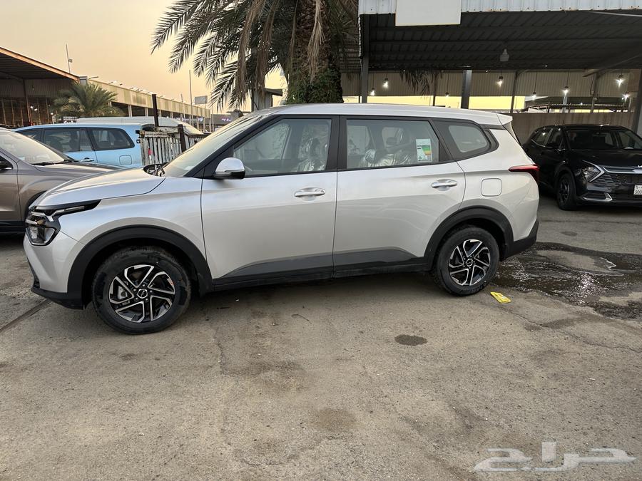 Kia Carens 2025 Half Option and Standard Special Cash Offers63504090988417111