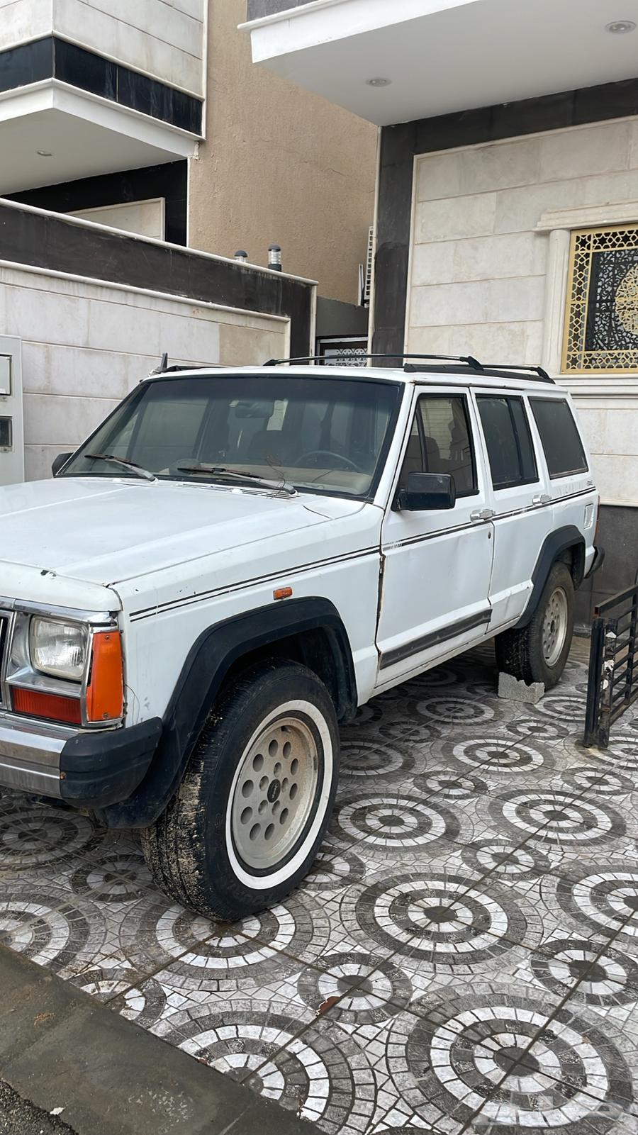 Jeep Cherokee 93 Model63502329280002113