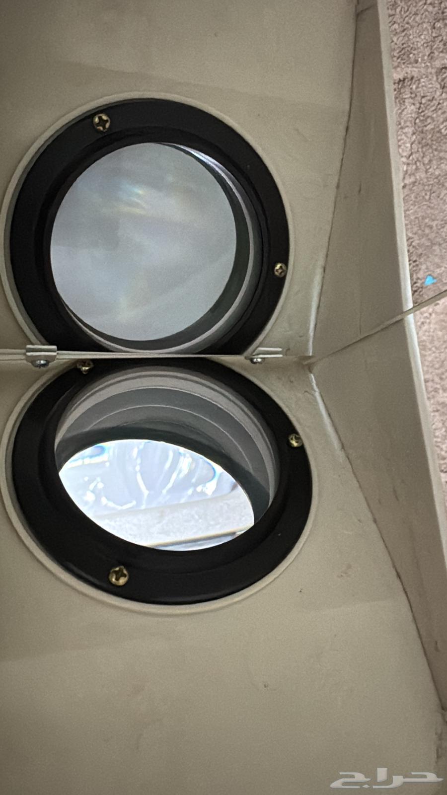 Old projector63290679369603112