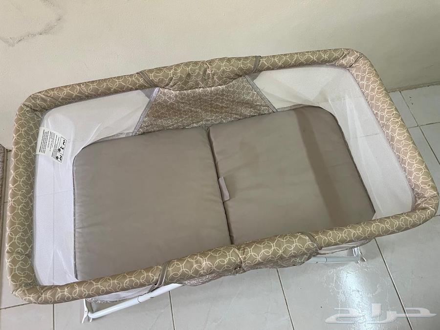 Children's bed  
Children's stroller63290026292098112