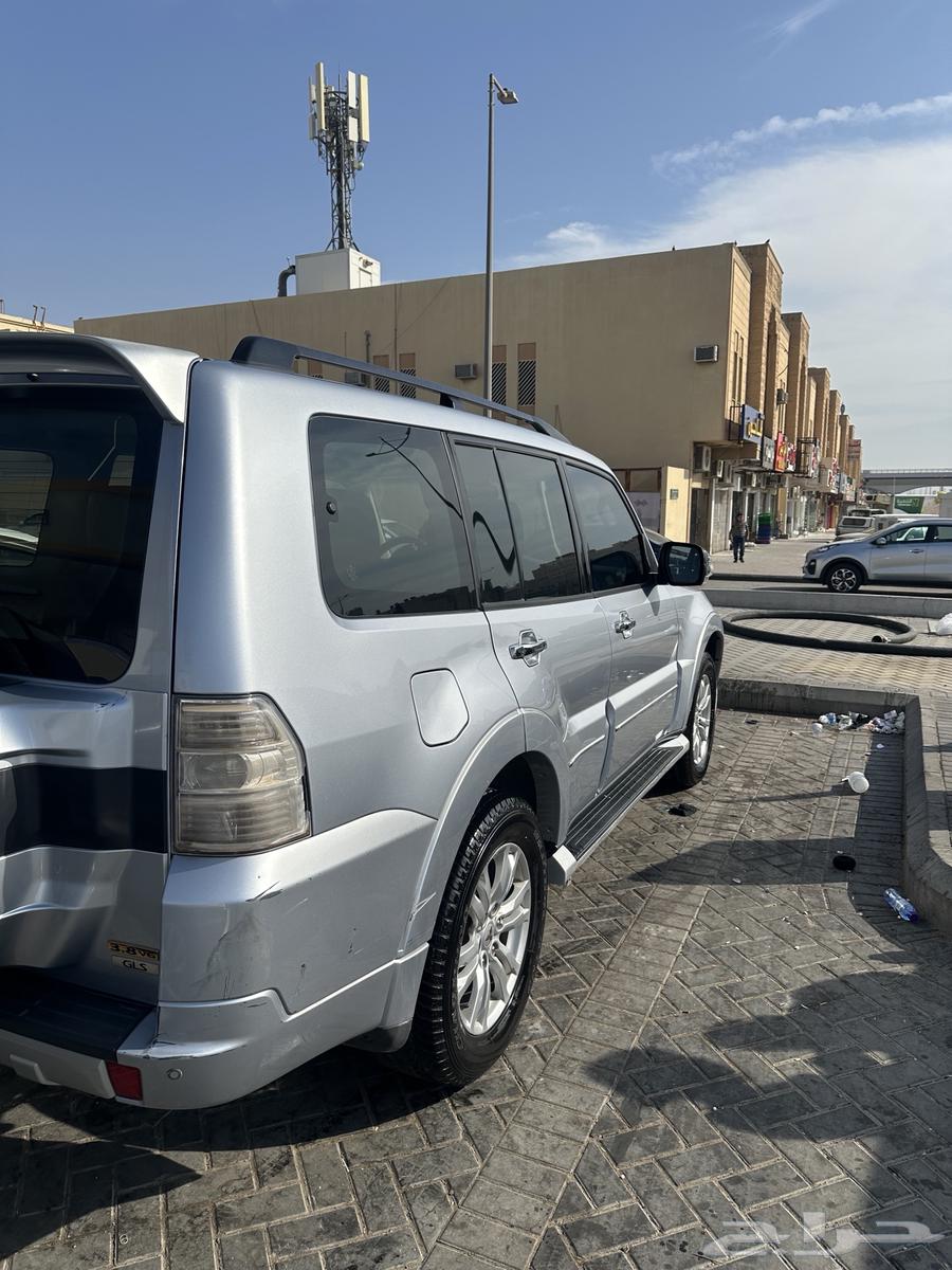 2016 Pajero, Saudi, gold emblem, fully loaded, first owner from the agency63514909171585113