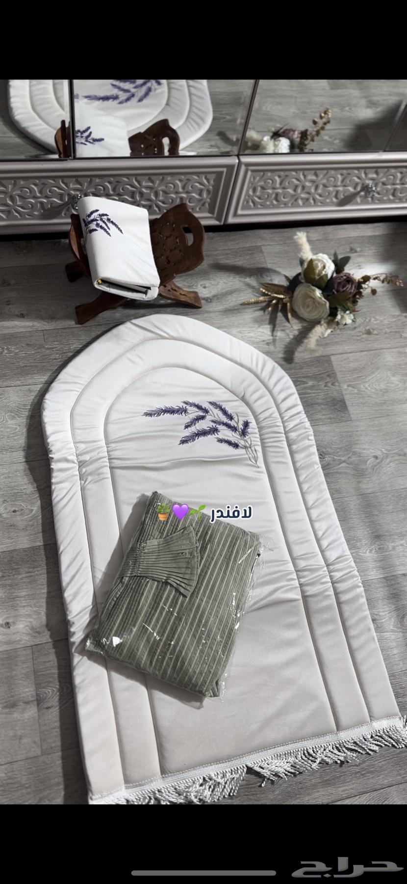 Prayer mats and towels63291090076546112