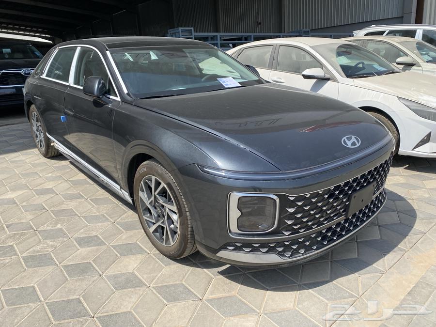 Hyundai Azera Classic Saudi 202563498633346817111