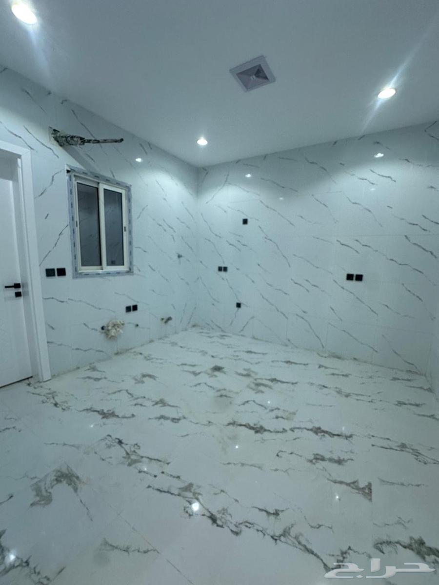 For sale: A role in Al-Hamra63006674545666114