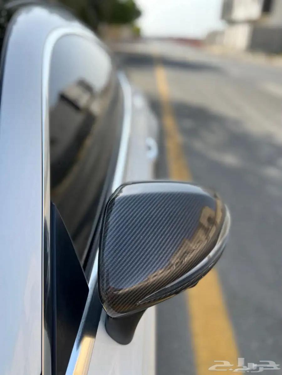 Sold Carbon Fiber C63s AMG 201863494076920835113