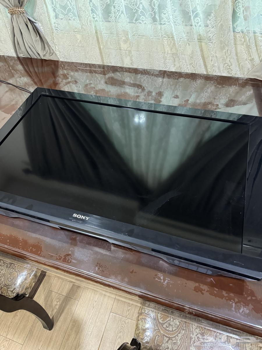 3 televisions for sale63282010498562111