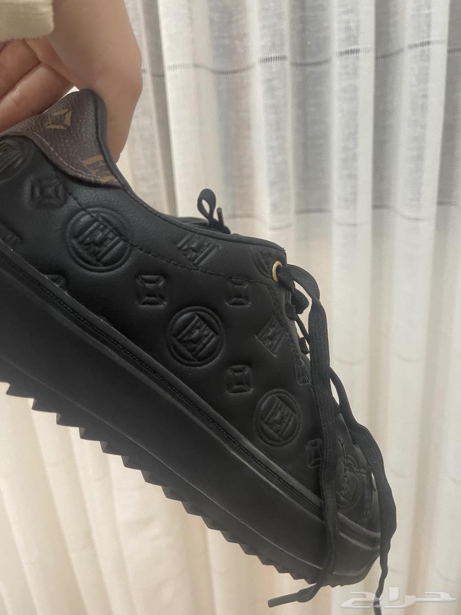 New shoes, never worn, never used.  
Original price was 180 riyals, now 160 riyals, new.63281122032131111